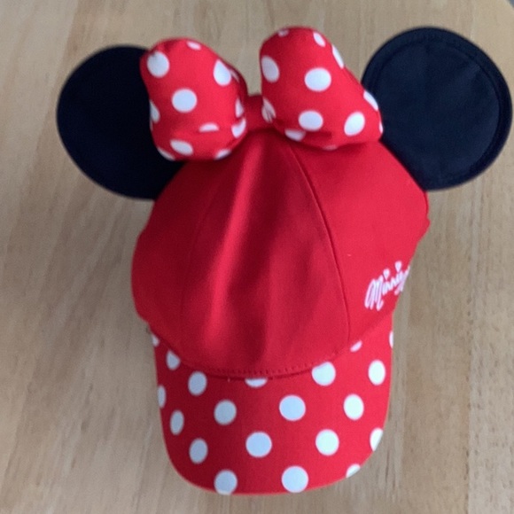 Disney Minnie Mouse Ears Hat Polka Dot Bow Brim - Picture 1 of 7